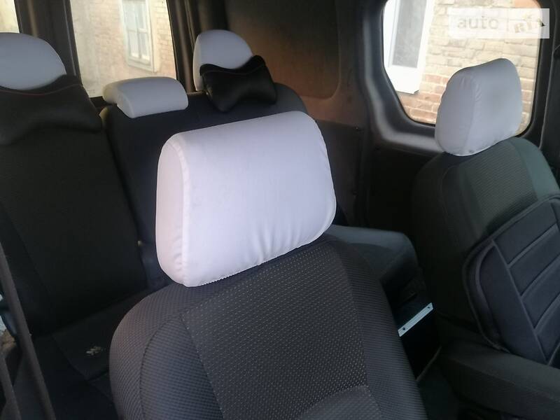 Вантажопасажирський фургон Ford Tourneo Connect 2008 в Запоріжжі