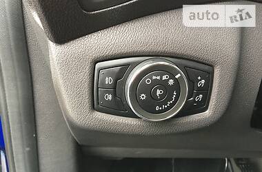 Вантажопасажирський фургон Ford Tourneo Connect 2015 в 