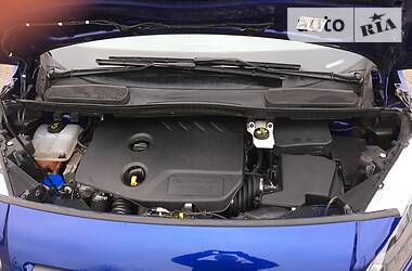 Вантажопасажирський фургон Ford Tourneo Connect 2015 в 