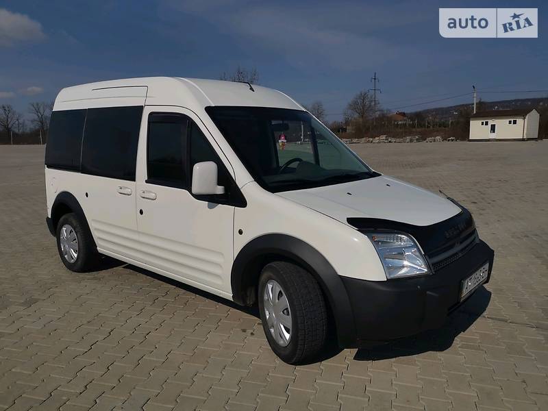 Вантажопасажирський фургон Ford Tourneo Connect 2006 в Чернівцях