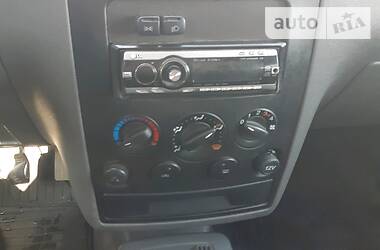 Вантажопасажирський фургон Ford Tourneo Connect 2003 в 