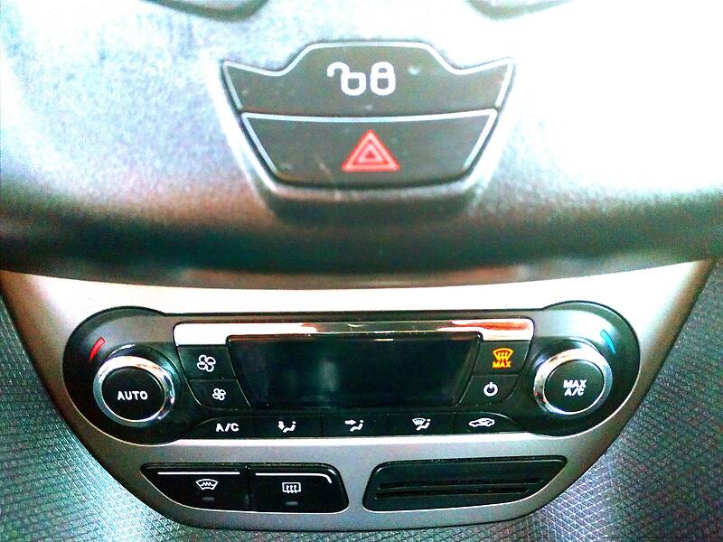 Универсал Ford Tourneo Connect 2016 в Киеве