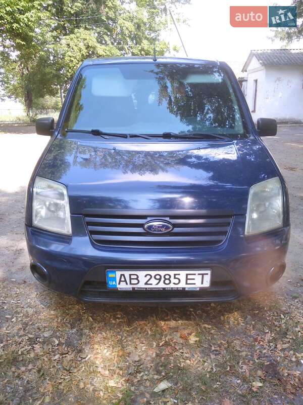 Минивэн Ford Tourneo Connect 2010 в Черновцах