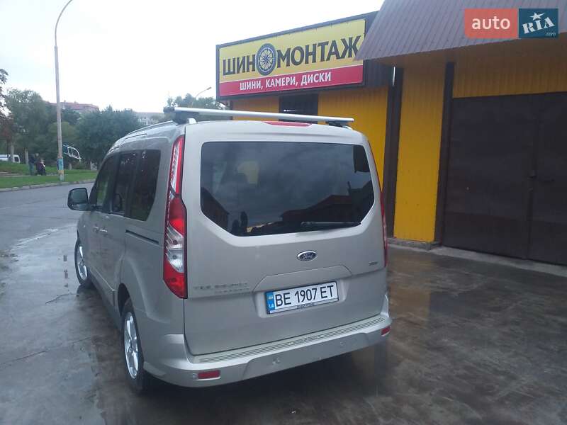 Минивэн Ford Tourneo Connect 2014 в Южноукраинске