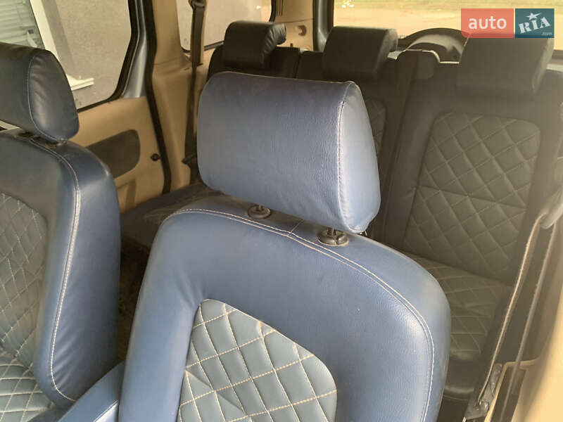 Минивэн Ford Tourneo Connect 2008 в Хмельницком