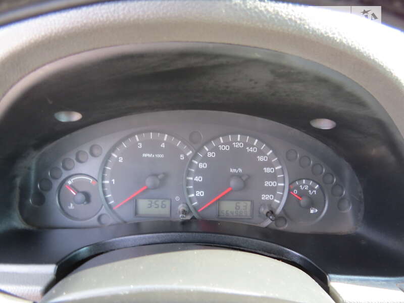 Мінівен Ford Tourneo Connect 2003 в Кропивницькому