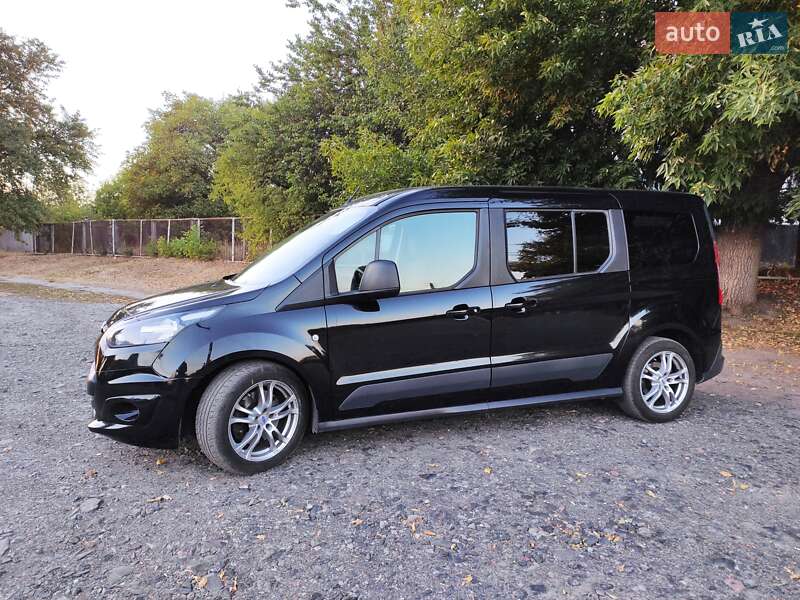Микровэн Ford Tourneo Connect 2015 в Валках