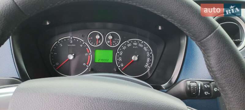 Минивэн Ford Tourneo Connect 2012 в Луцке