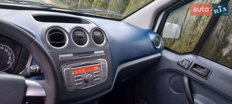 Минивэн Ford Tourneo Connect 2012 в Луцке
