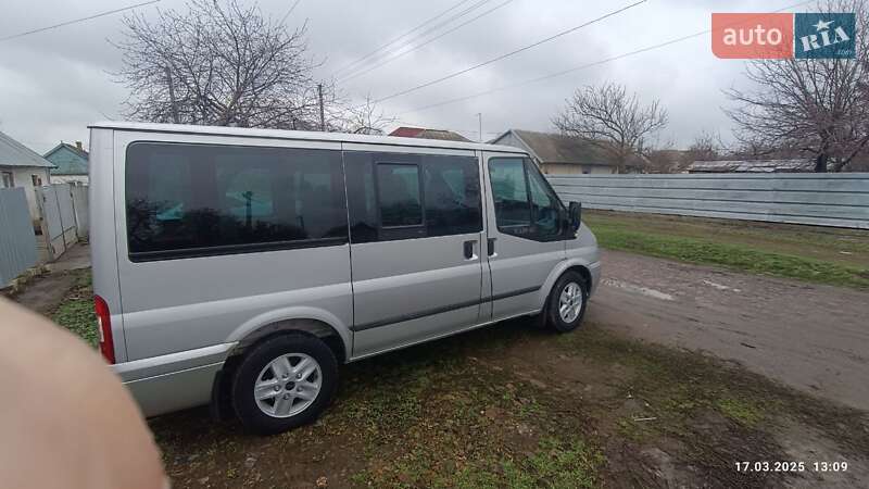 Минивэн Ford Tourneo Connect 2013 в Синельниково