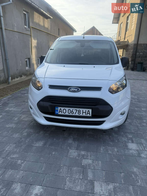 Минивэн Ford Tourneo Connect 2016 в Мукачево фото 4 Минивэн Ford Tourneo Connect 2016 в Мукачево