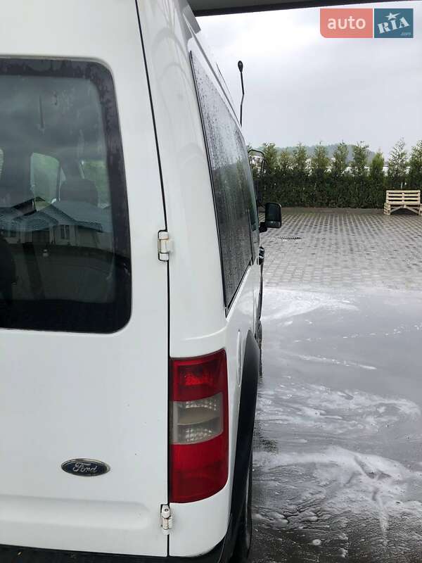 Минивэн Ford Tourneo Connect 2005 в Ужгороде