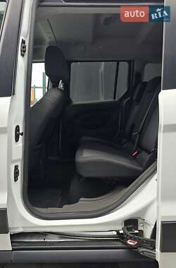 Минивэн Ford Tourneo Connect 2019 в 