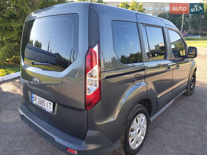 Минивэн Ford Tourneo Connect 2016 в Ровно
