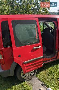 Минивэн Ford Tourneo Connect 2003 в 