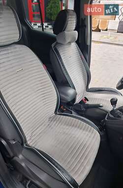 Минивэн Ford Tourneo Connect 2015 в 