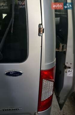 Минивэн Ford Tourneo Connect 2013 в 