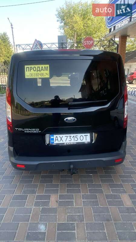 Минивэн Ford Tourneo Connect 2015 в Валках