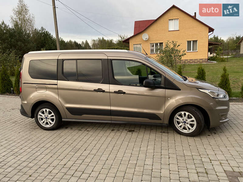 Мінівен Ford Tourneo Connect 2019 в Луцьку