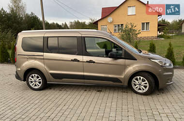 Минивэн Ford Tourneo Connect 2019 в 