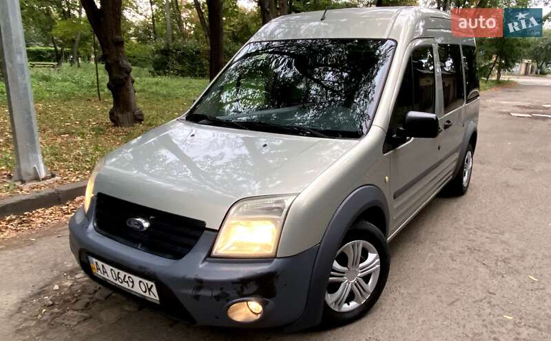 Мінівен Ford Tourneo Connect 2011 в Києві