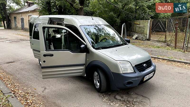Мінівен Ford Tourneo Connect 2011 в Києві