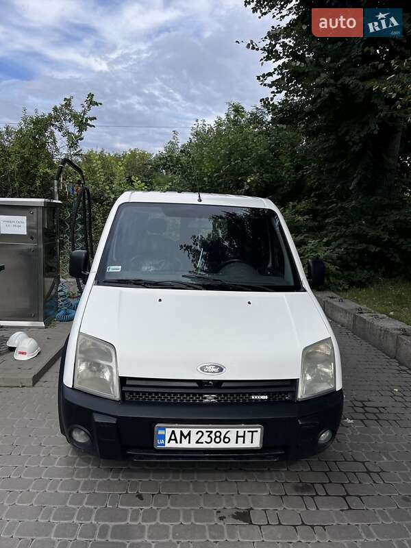 Минивэн Ford Tourneo Connect 2003 в Коростене