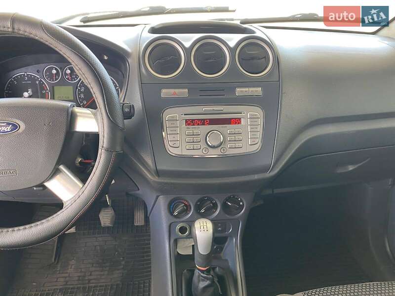 Мінівен Ford Tourneo Connect 2012 в Миколаєві