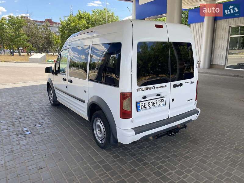 Минивэн Ford Tourneo Connect 2012 в Николаеве