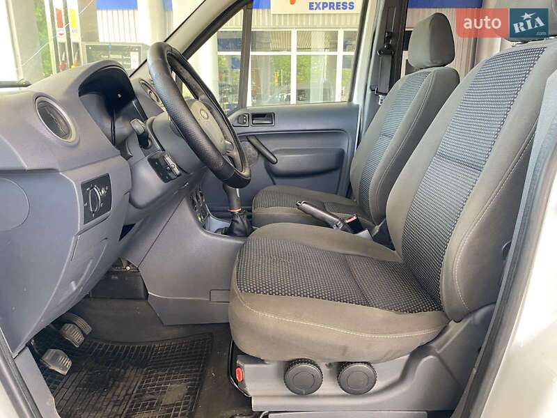 Минивэн Ford Tourneo Connect 2012 в Николаеве