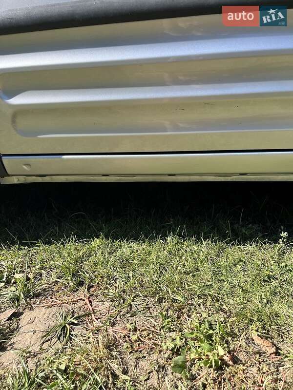 Минивэн Ford Tourneo Connect 2010 в Корсуне-Шевченковском фото 3 Минивэн Ford Tourneo Connect 2010 в Корсуне-Шевченковском