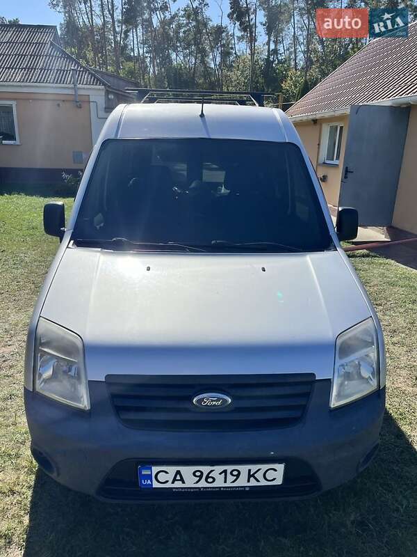 Минивэн Ford Tourneo Connect 2010 в Корсуне-Шевченковском фото 8 Минивэн Ford Tourneo Connect 2010 в Корсуне-Шевченковском