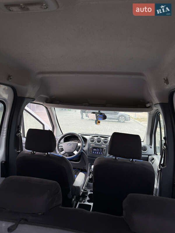 Мінівен Ford Tourneo Connect 2010 в Львові фото 16 Мінівен Ford Tourneo Connect 2010 в Львові
