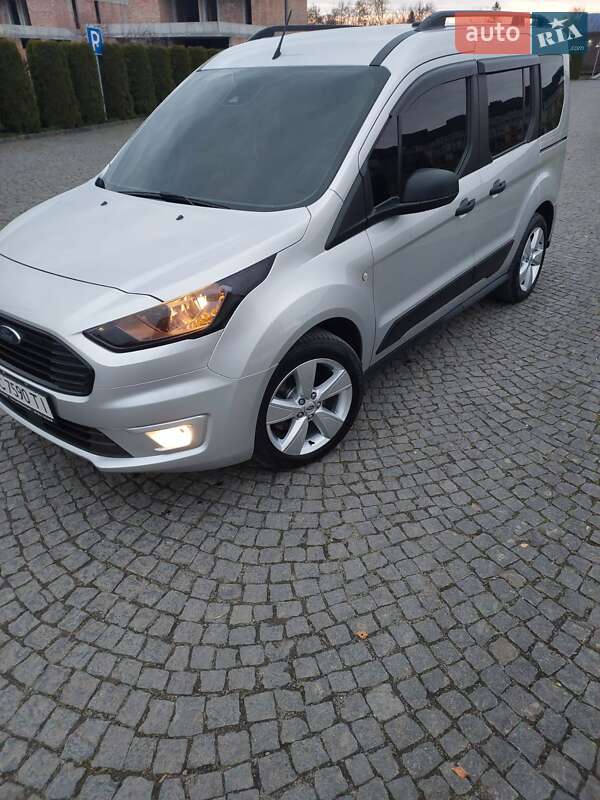 Мінівен Ford Tourneo Connect 2018 в Львові