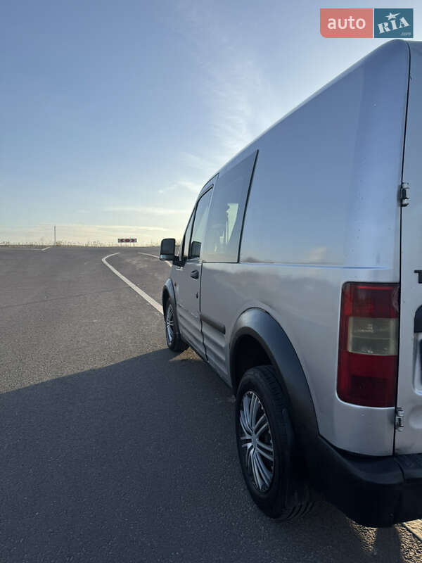 Мінівен Ford Tourneo Connect 2003 в Жовкві фото 6 Мінівен Ford Tourneo Connect 2003 в Жовкві