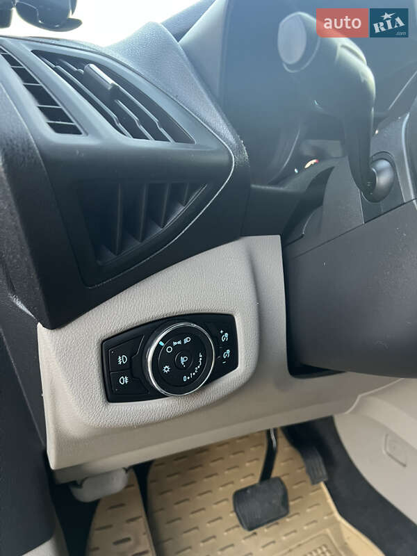 Минивэн Ford Tourneo Connect 2014 в Киеве