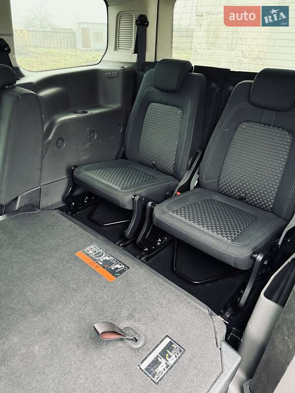 Минивэн Ford Tourneo Connect 2019 в Горишних Плавнях фото 15 Минивэн Ford Tourneo Connect 2019 в Горишних Плавнях