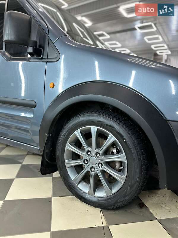 Мінівен Ford Tourneo Connect 2005 в Сумах