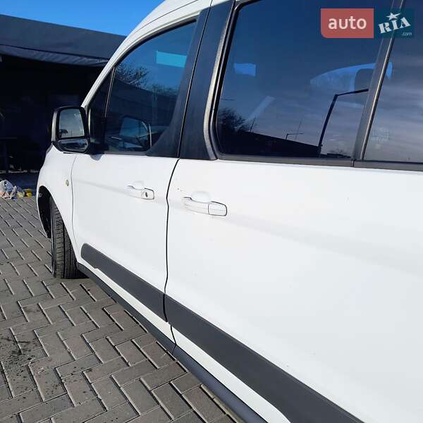 Минивэн Ford Tourneo Connect 2013 в Полтаве фото 7 Минивэн Ford Tourneo Connect 2013 в Полтаве