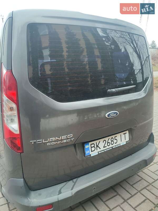 Минивэн Ford Tourneo Connect 2016 в Ровно