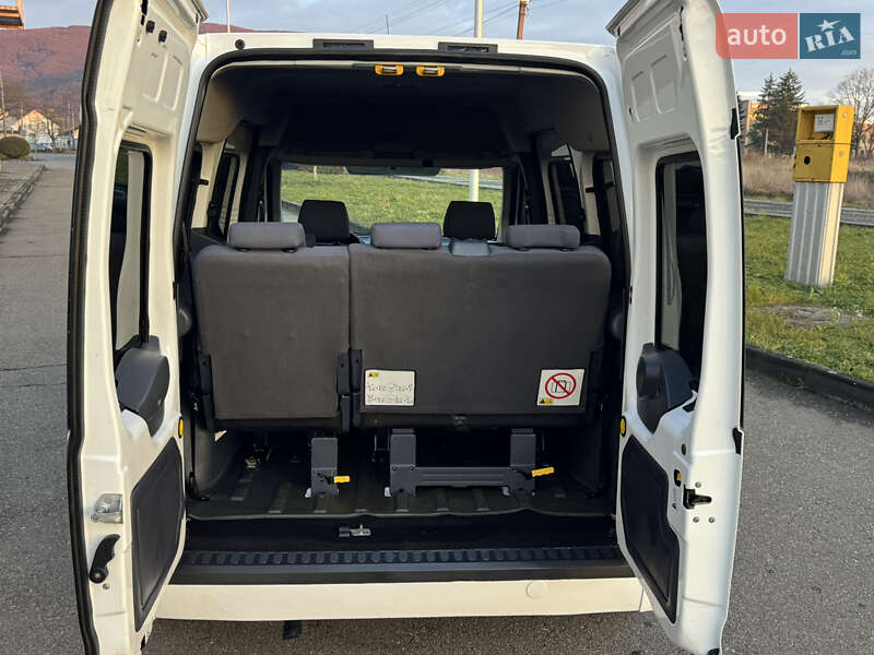 Минивэн Ford Tourneo Connect 2009 в Виноградове фото 11 Минивэн Ford Tourneo Connect 2009 в Виноградове