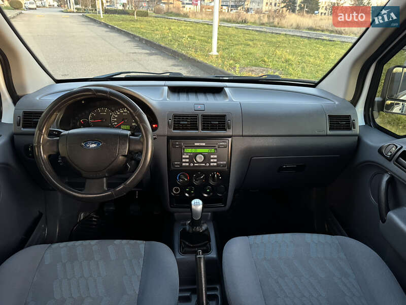 Минивэн Ford Tourneo Connect 2009 в Виноградове фото 19 Минивэн Ford Tourneo Connect 2009 в Виноградове