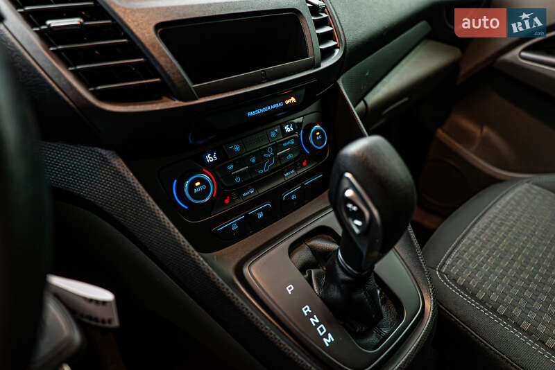 Минивэн Ford Tourneo Connect 2019 в Киеве фото 17 Минивэн Ford Tourneo Connect 2019 в Киеве