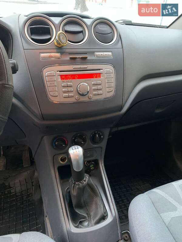 Мінівен Ford Tourneo Connect 2012 в Києві фото 6 Мінівен Ford Tourneo Connect 2012 в Києві