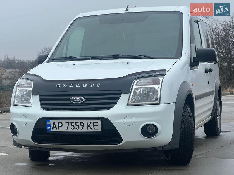 Минивэн Ford Tourneo Connect 2012 в Синельниково