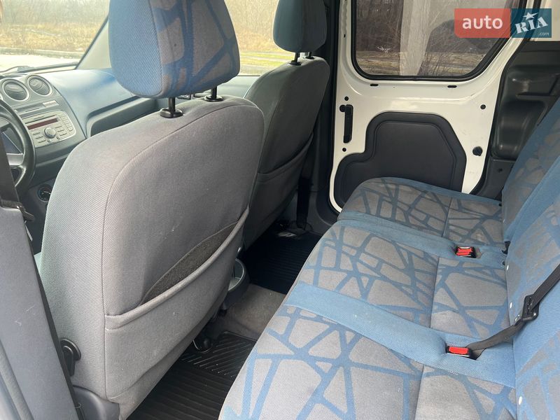 Минивэн Ford Tourneo Connect 2012 в Синельниково