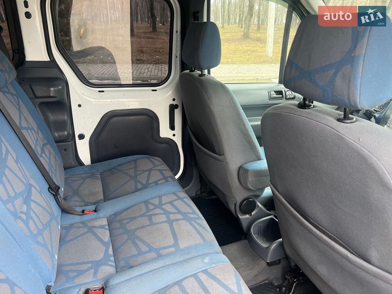 Минивэн Ford Tourneo Connect 2012 в Синельниково