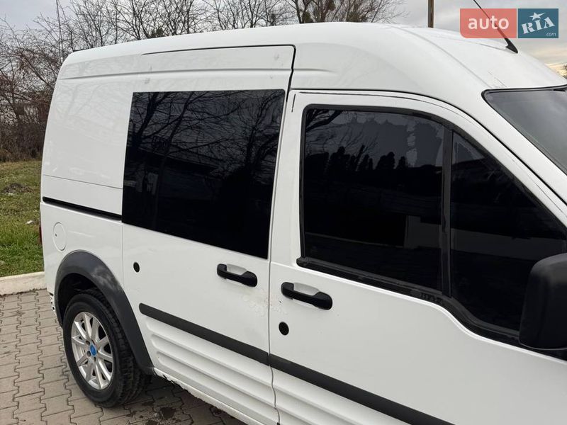 Минивэн Ford Tourneo Connect 2011 в Черновцах фото 25 Минивэн Ford Tourneo Connect 2011 в Черновцах