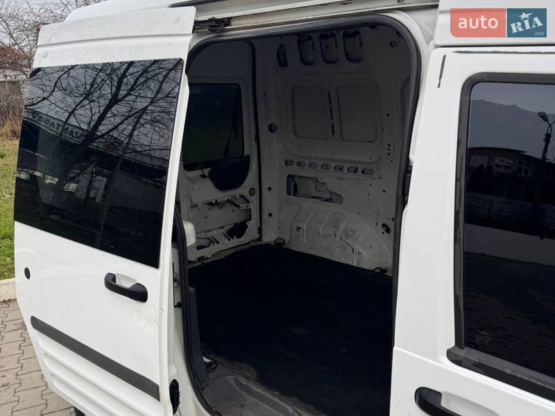 Минивэн Ford Tourneo Connect 2011 в Черновцах фото 28 Минивэн Ford Tourneo Connect 2011 в Черновцах