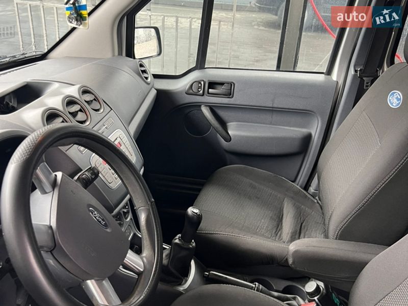 Минивэн Ford Tourneo Connect 2010 в Ивано-Франковске